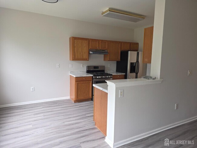 Building Photo - 12 Gallop Ln