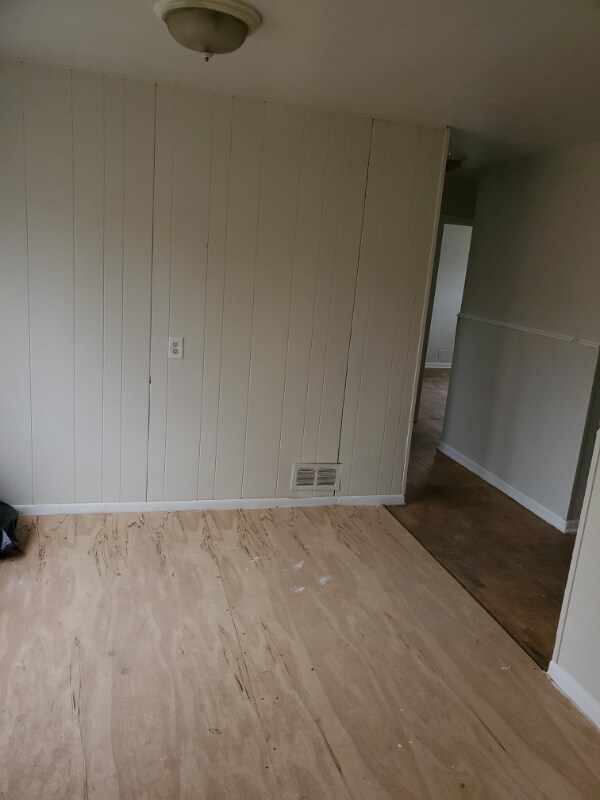 Foto del edificio - 4411 Greenlawn Dr