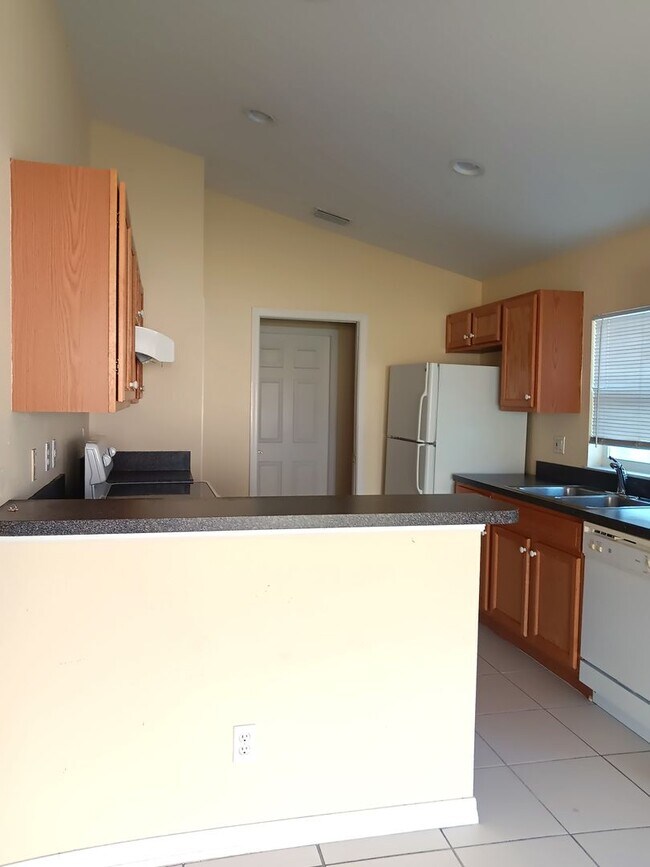 487 Winwood Ct, Port Charlotte, FL 33954 House Rental in Port
