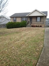 Building Photo - 1319 Chucker Dr