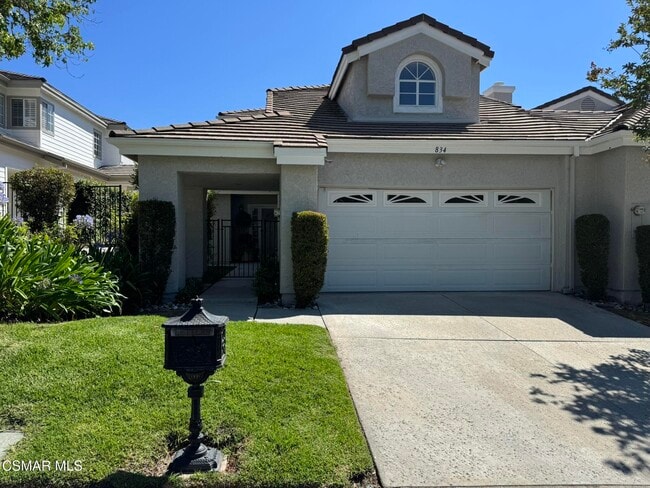 Building Photo - 834 Sunstone St