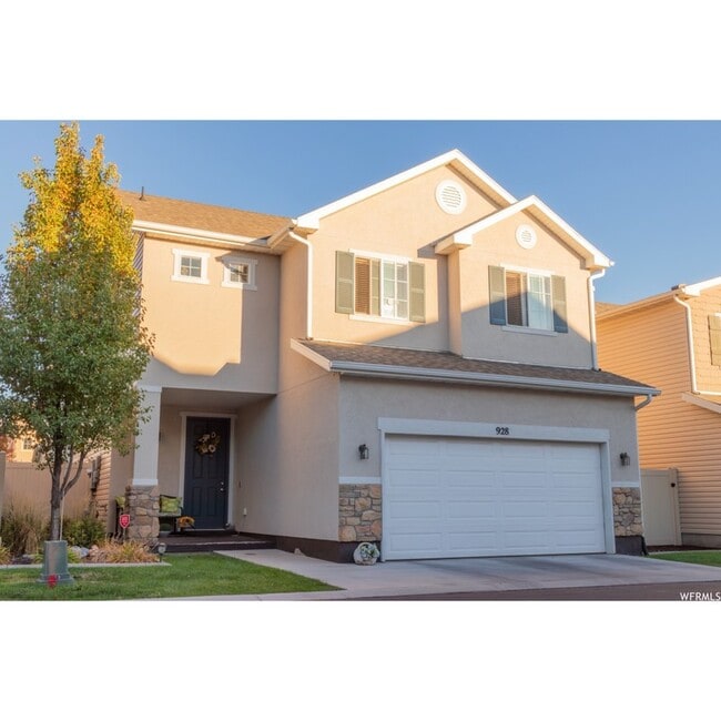 Photo - 928 Stonehaven Dr (North Salt Lake, UT) House