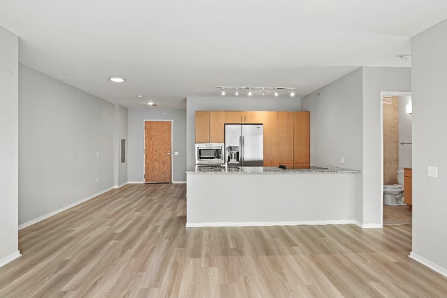 Foto del edificio - 450 N St Clair St