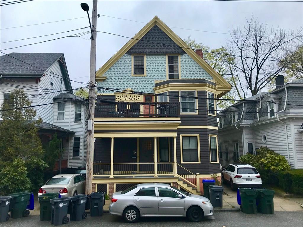 Primary Photo - 28 Bainbridge Ave