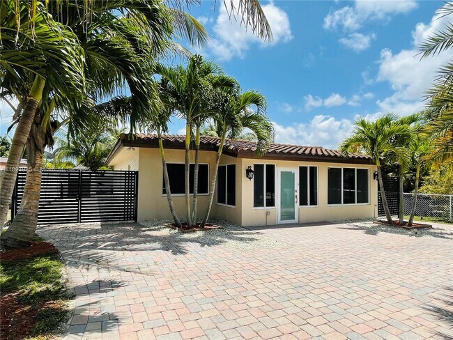 Foto del edificio - 1340 NE 177th St