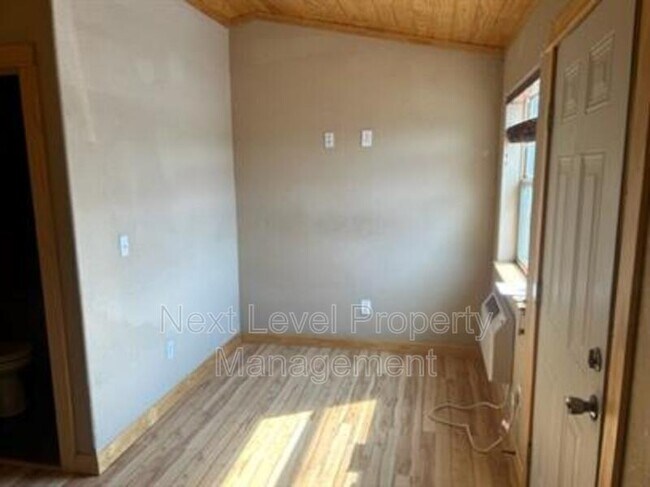 Foto del edificio - 1263 2nd Ave E