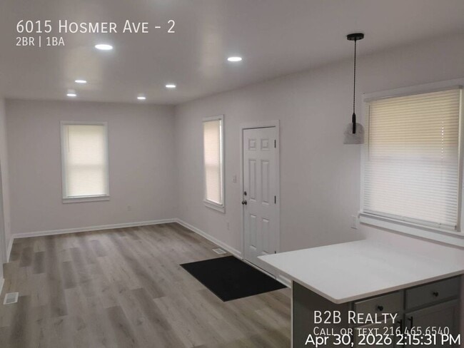 Foto del edificio - 6015 Hosmer Ave