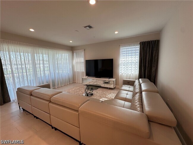 Foto del edificio - 2653 Seychelles Cir