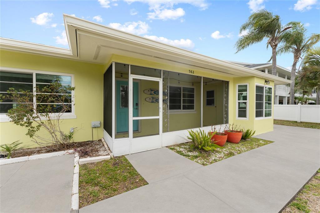 582 Baywood Dr S, Dunedin, FL 34698 House Rental in Dunedin, FL