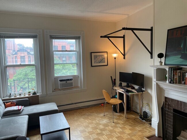 Foto del edificio - 290 Newbury St