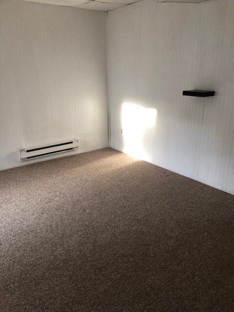 Foto del edificio - 428 Thoreau Rd