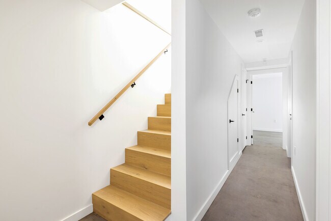 Photo du bâtiment - 86 Lansdowne Av