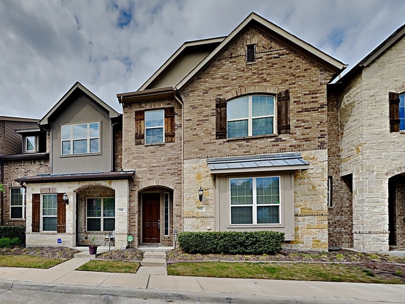 Photo - 922 Dartford Dr