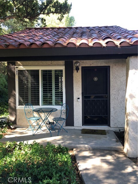 Foto del edificio - 27556 Rondell St