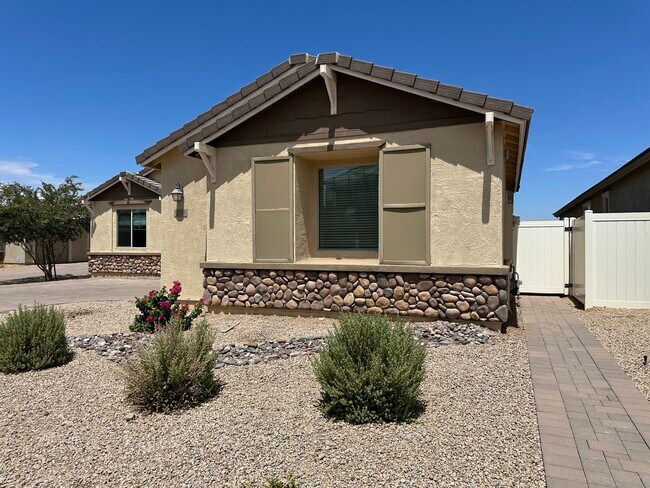 Building Photo - 2518 W Novak Way