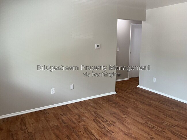 Foto del edificio - 4953 Leeper St