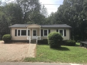 Building Photo - 2095 Vickers Rd