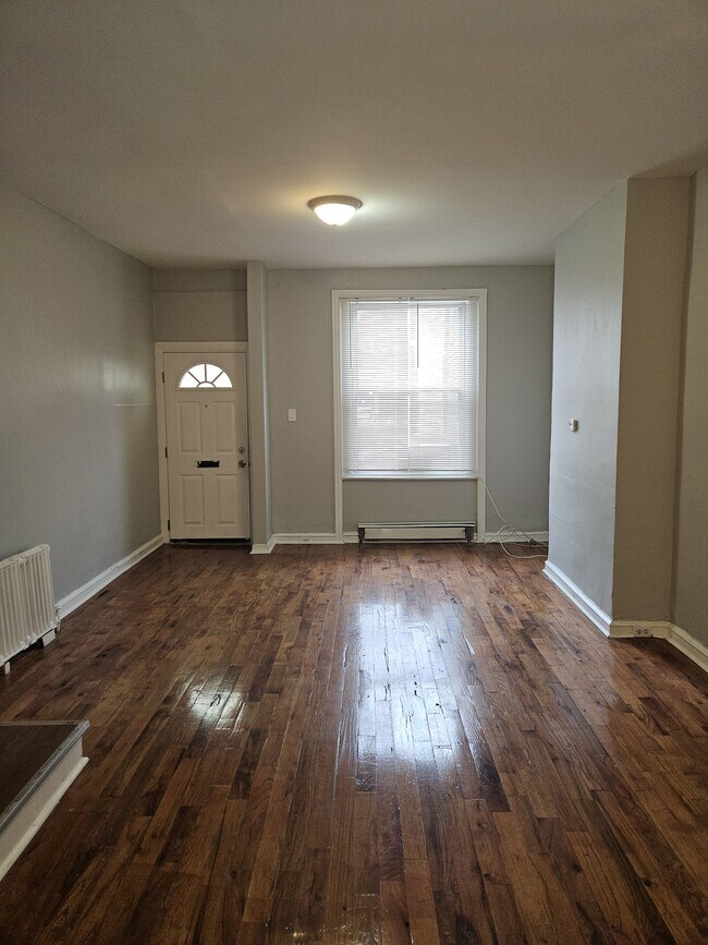 Foto del edificio - 1528 W Oakdale St