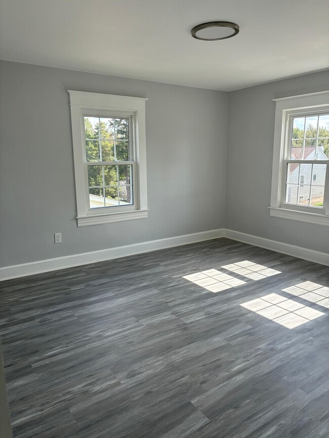 Foto del edificio - 4406 Hooper Ave