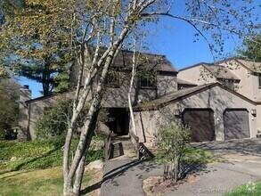 Building Photo - 39 Heritage Dr