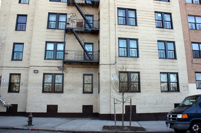 Building Photo - Parkview Terrace