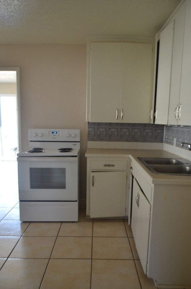 Foto del edificio - 1008 S 9th St