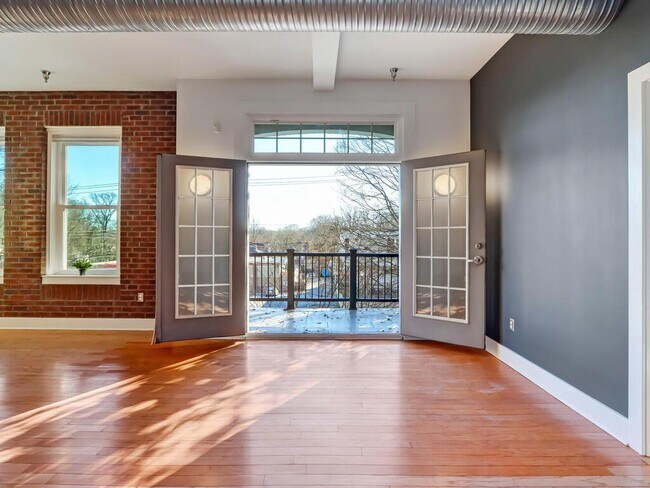 Foto del edificio - 1158 Ponce De Leon Ave NE