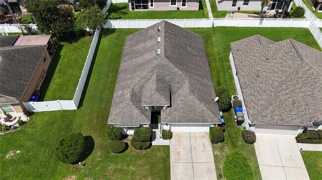 Building Photo - 2916 White Cedar Cir