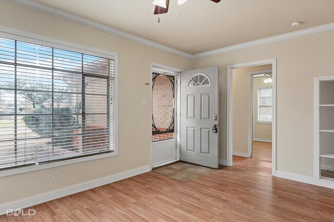 Building Photo - Anderson Island - 3BD/1BA - Showings to begin July 20th