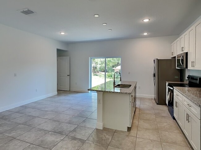 Foto del edificio - 1571 W Alexander Dr