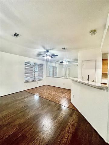 Foto principal - 7213 Fairfield Dr