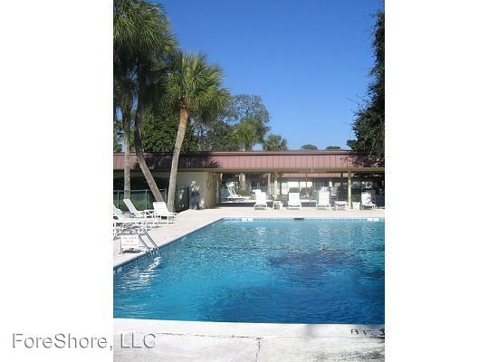 Building Photo - 32 S Forest Beach Dr