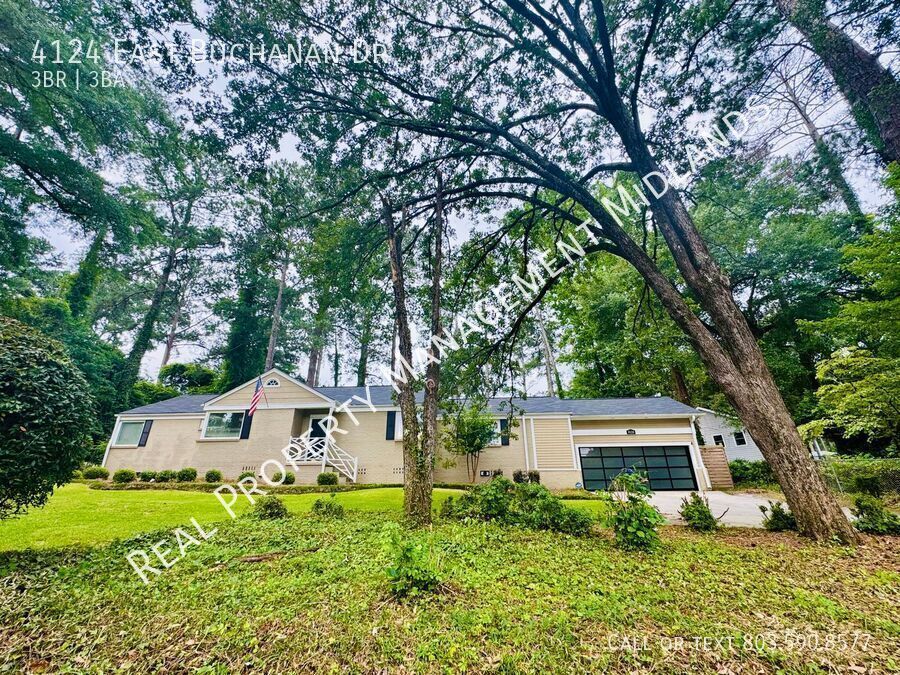 Primary Photo - 4124 E Buchanan Dr