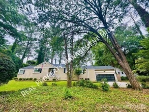 Building Photo - 4124 E Buchanan Dr