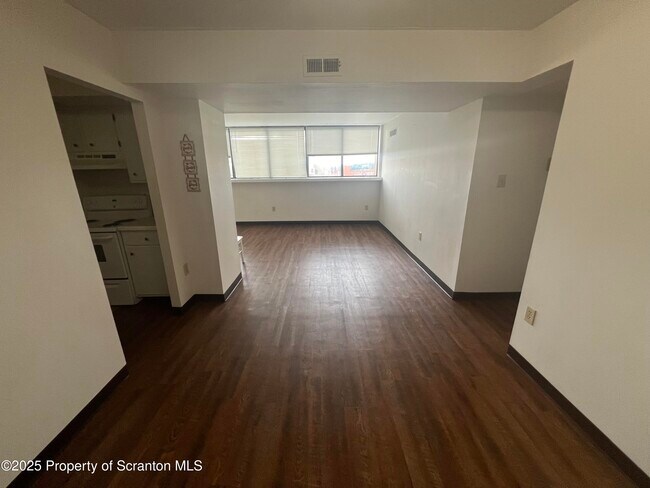 Foto del edificio - 220 Linden St