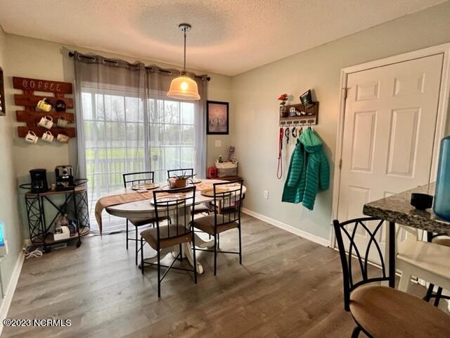 Foto del edificio - 211 Bennett Ln