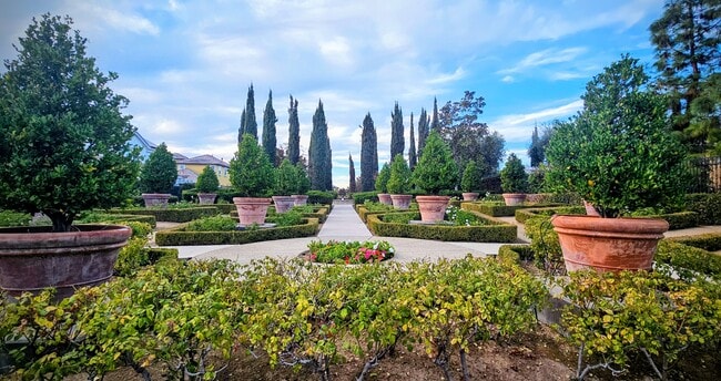 Building Photo - 10310 Spanish Moss Dr