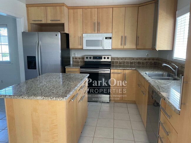 Foto del edificio - Coming Soon! Nicely Updated Home in Clayton!