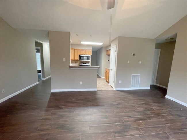 Foto del edificio - 3706 Acorn Run Ln