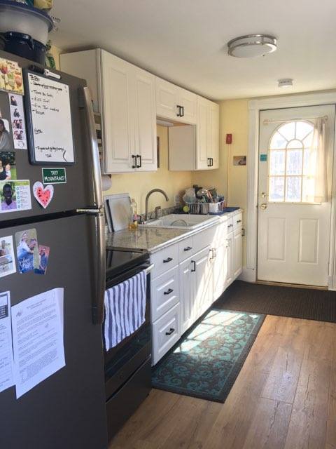 Building Photo - 48 Fourth St