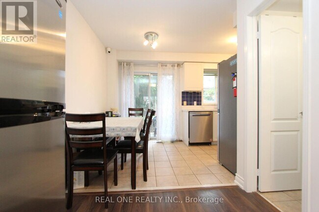 Building Photo - 43 Bethune Way