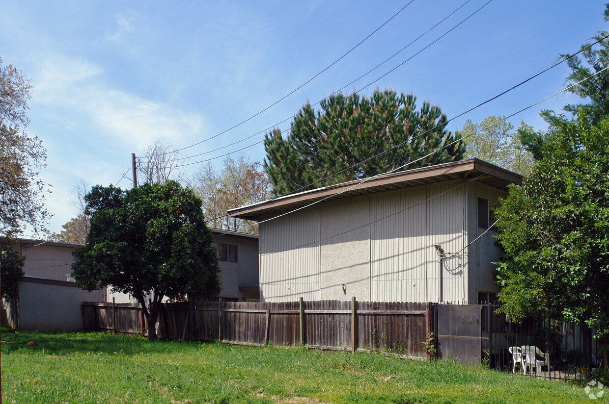 Foto del edificio - 3742 4th Ave