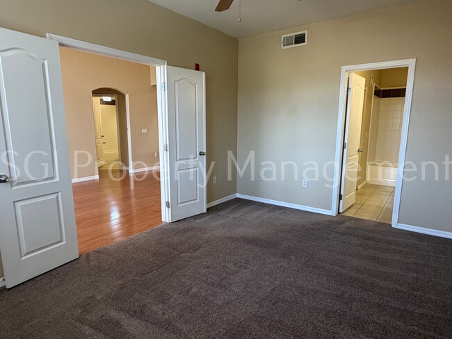 Building Photo - 6900 E Princess Dr