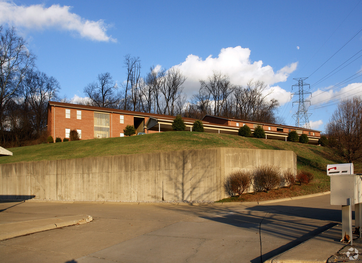 Primary Photo - Tremont Apartments