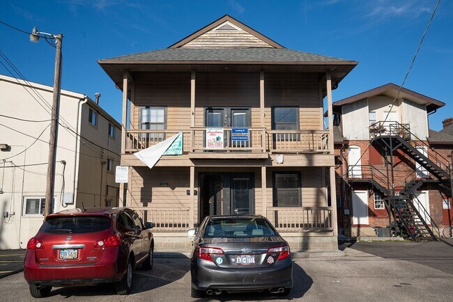 Foto del edificio - 99-103 Chittenden Avenue