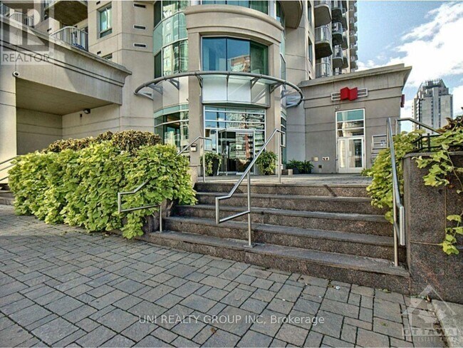 Photo du bâtiment - 234-234 Rideau St