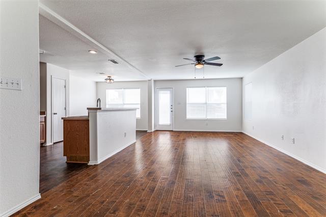 Foto del edificio - 7544 Lazy Spur Blvd