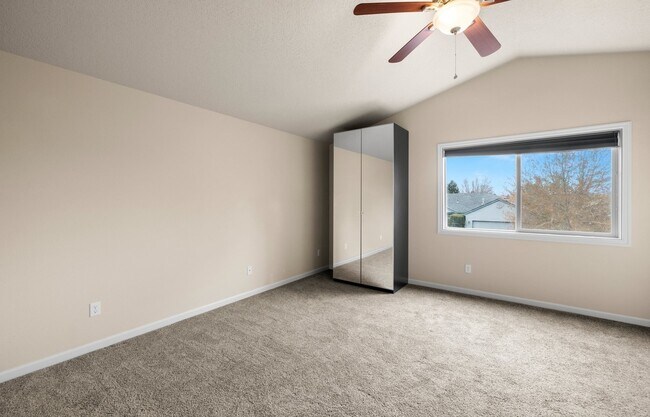 Foto del edificio - 16167 NW Ryegrass St
