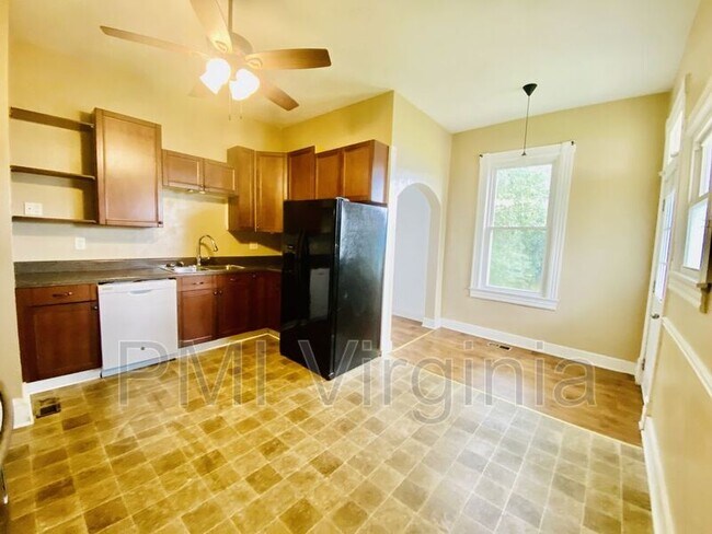 Foto del edificio - 527 W 26th St