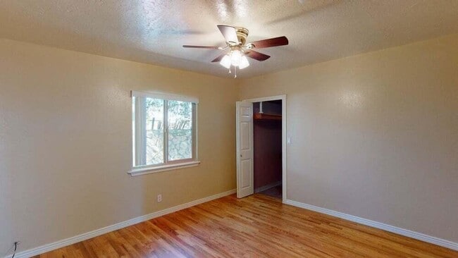 Building Photo - 3830 Thomason Ave